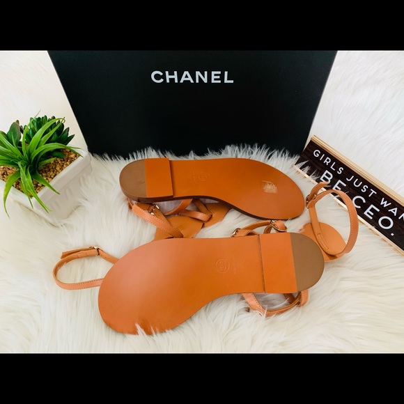 SOLD!🍾🥂3xHost Pick🥳Chanel Camilla Sandals - Picture 4 of 12